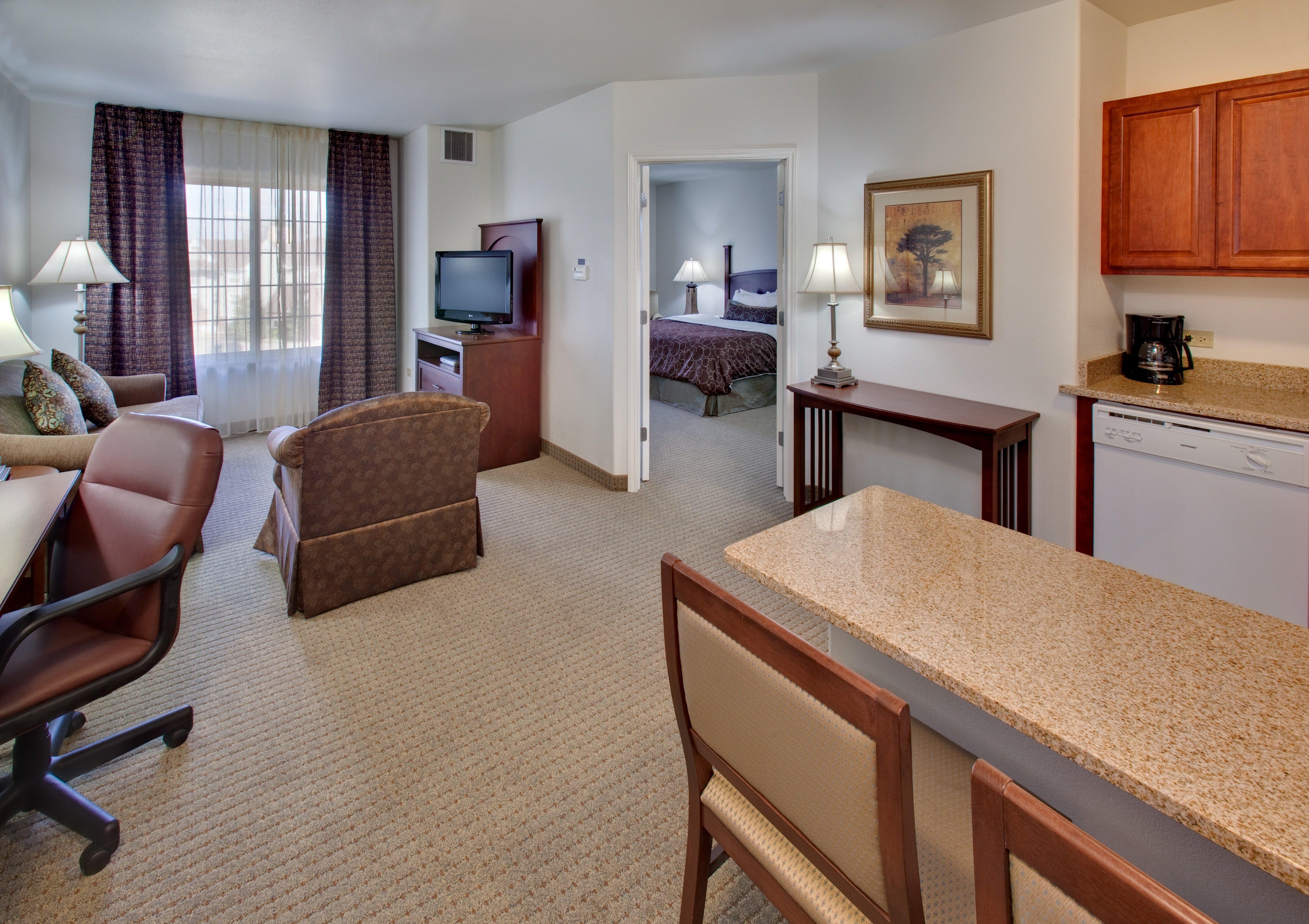 Staybridge Suites Rockford By Ihg Habitación foto