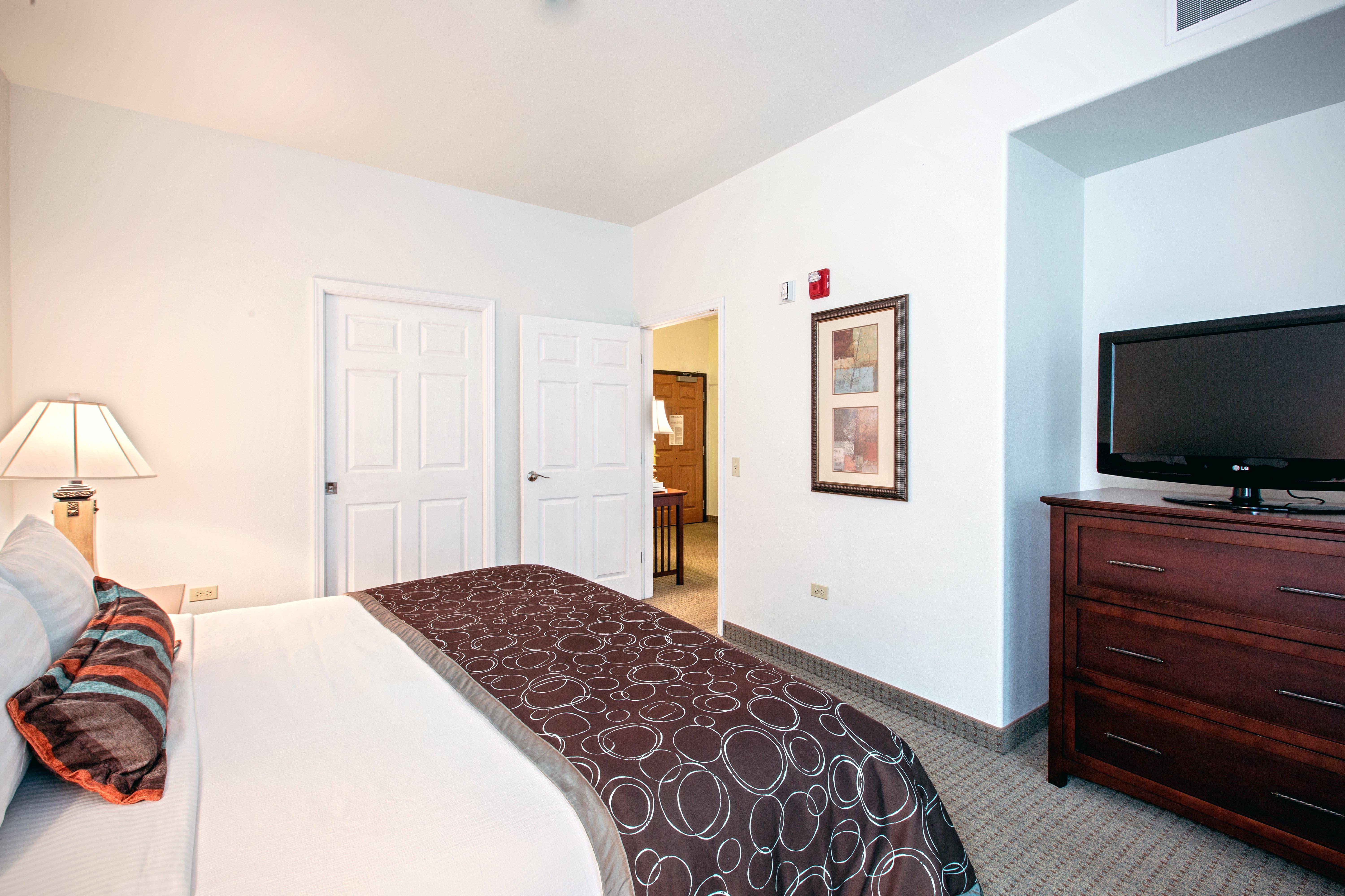 Staybridge Suites Rockford By Ihg Exterior foto